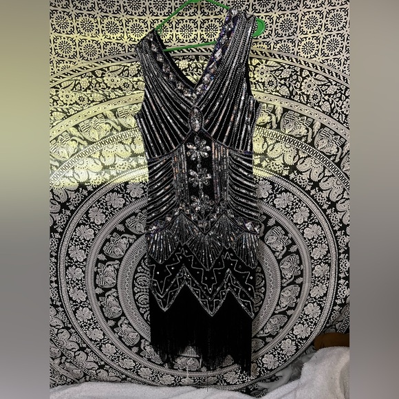 Women’s roaring 20s flapper dress. Size XL. New never worn, great condition. - Picture 4 of 5